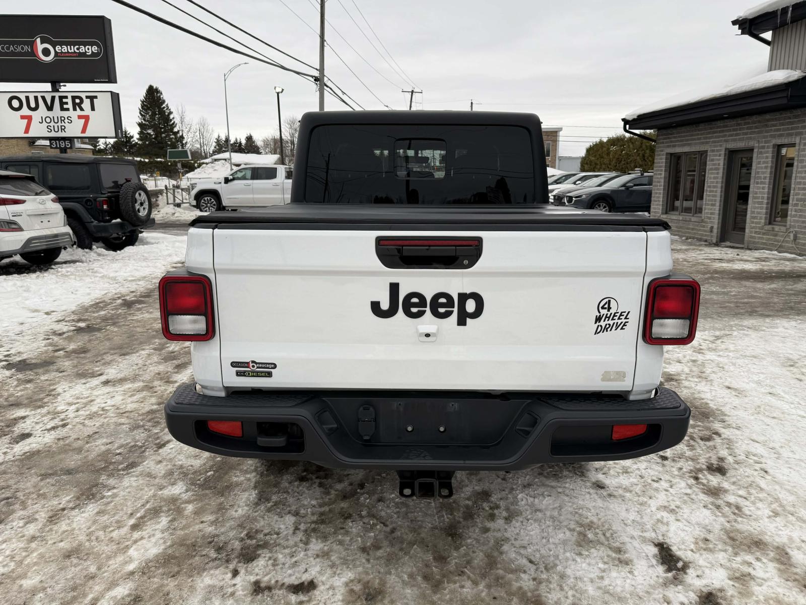 Image 14 Jeep Gladiator Willy's 2022
