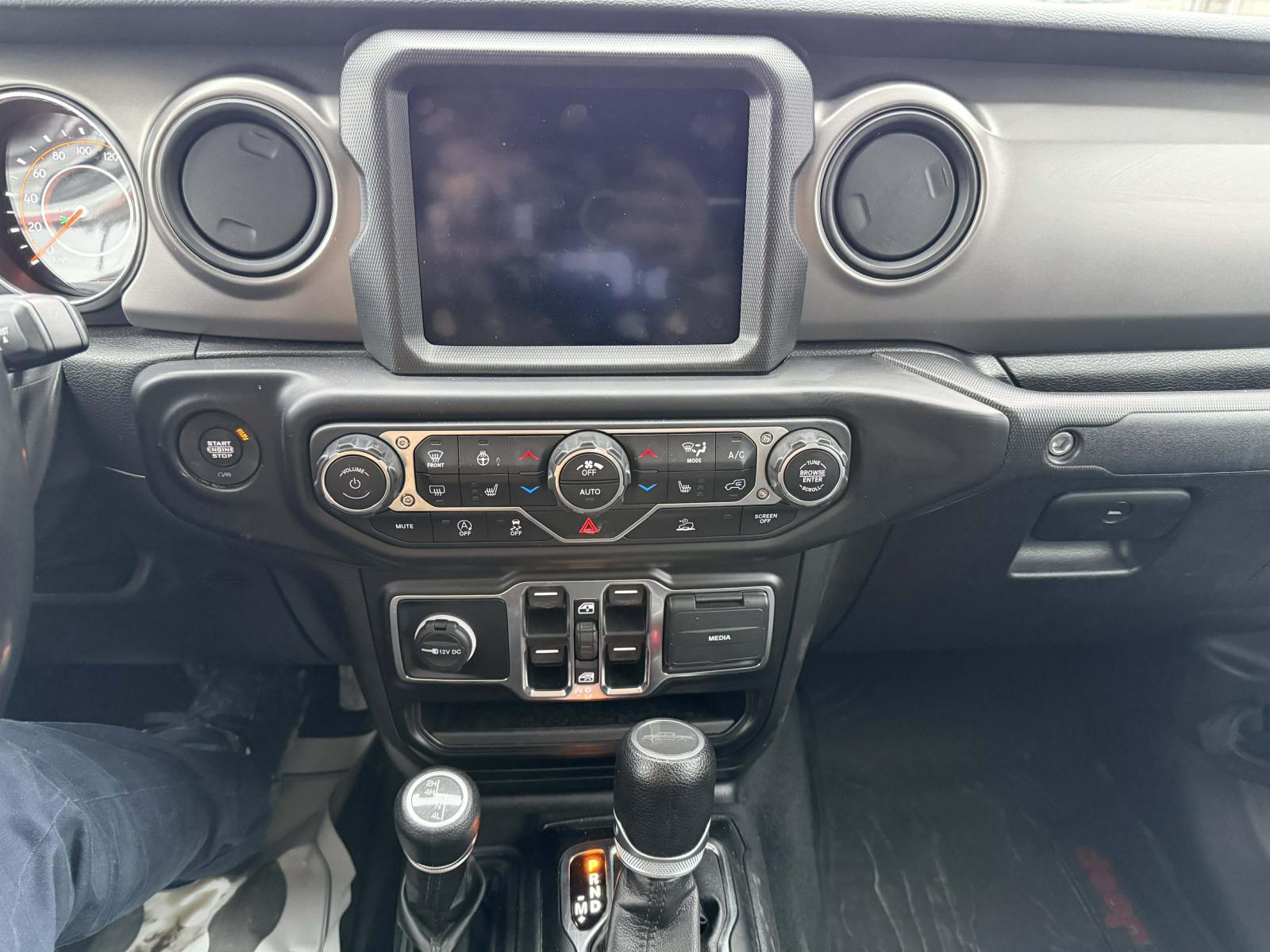 Image 25 Jeep Gladiator Willy's 2022