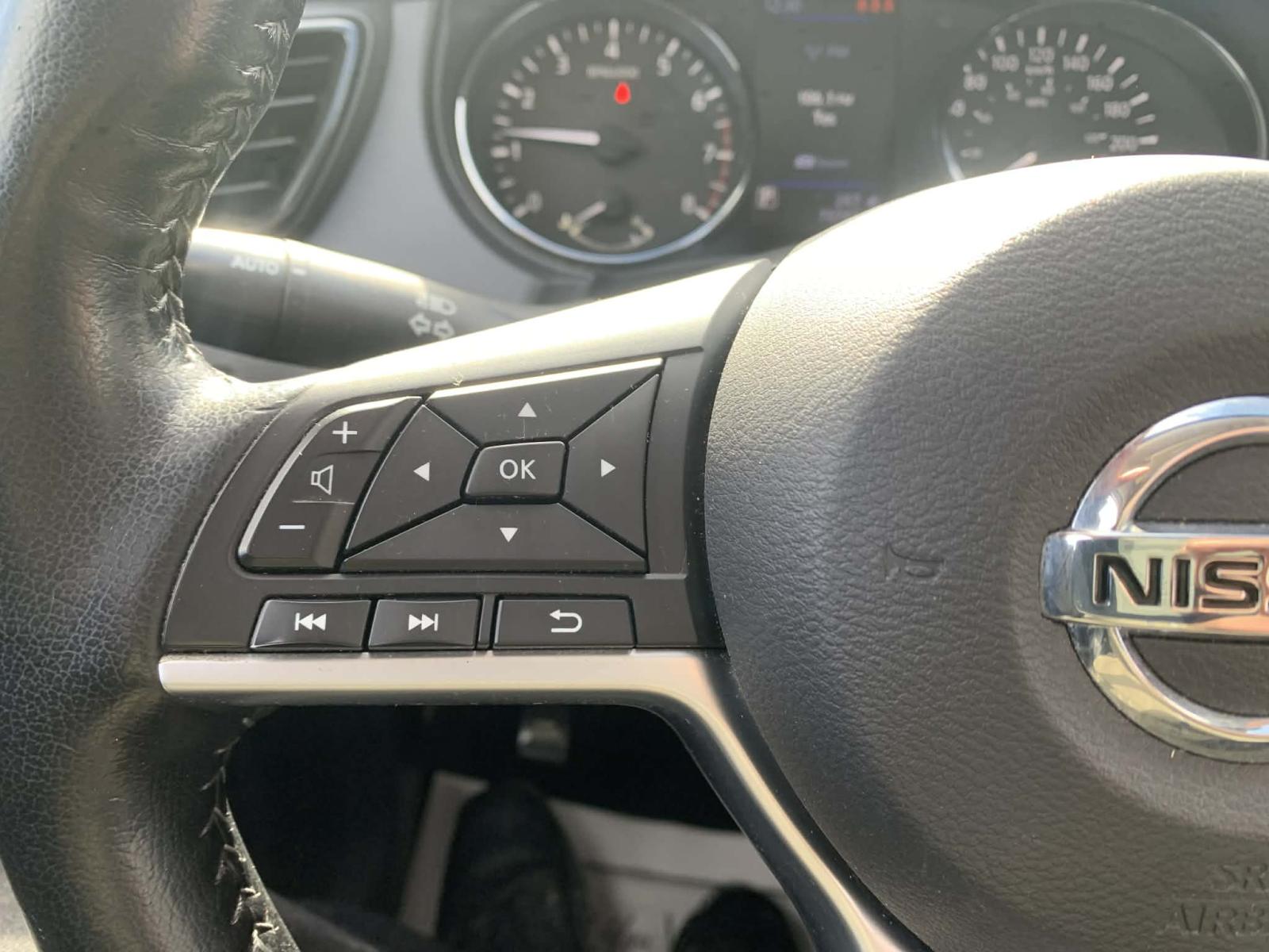 Image 8 Nissan Qashqai SV 2020