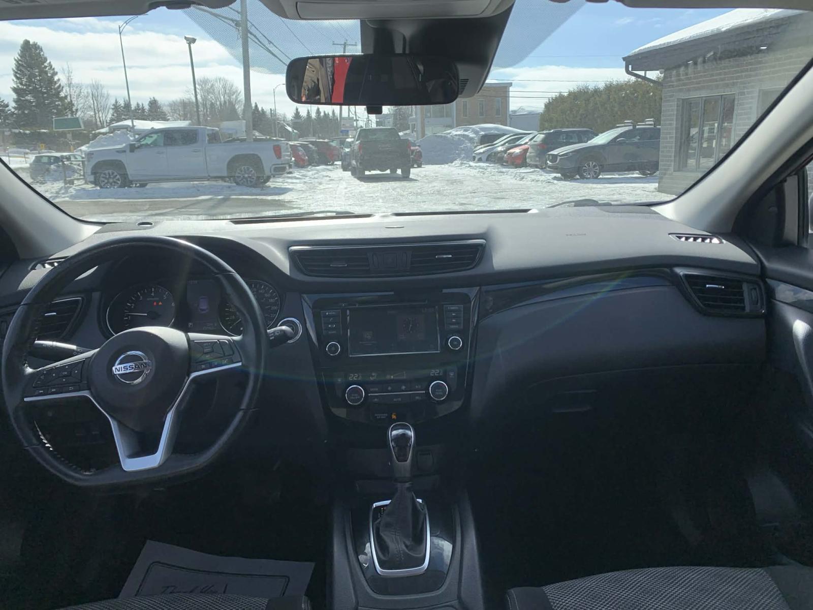 Image 27 Nissan Qashqai SV 2020