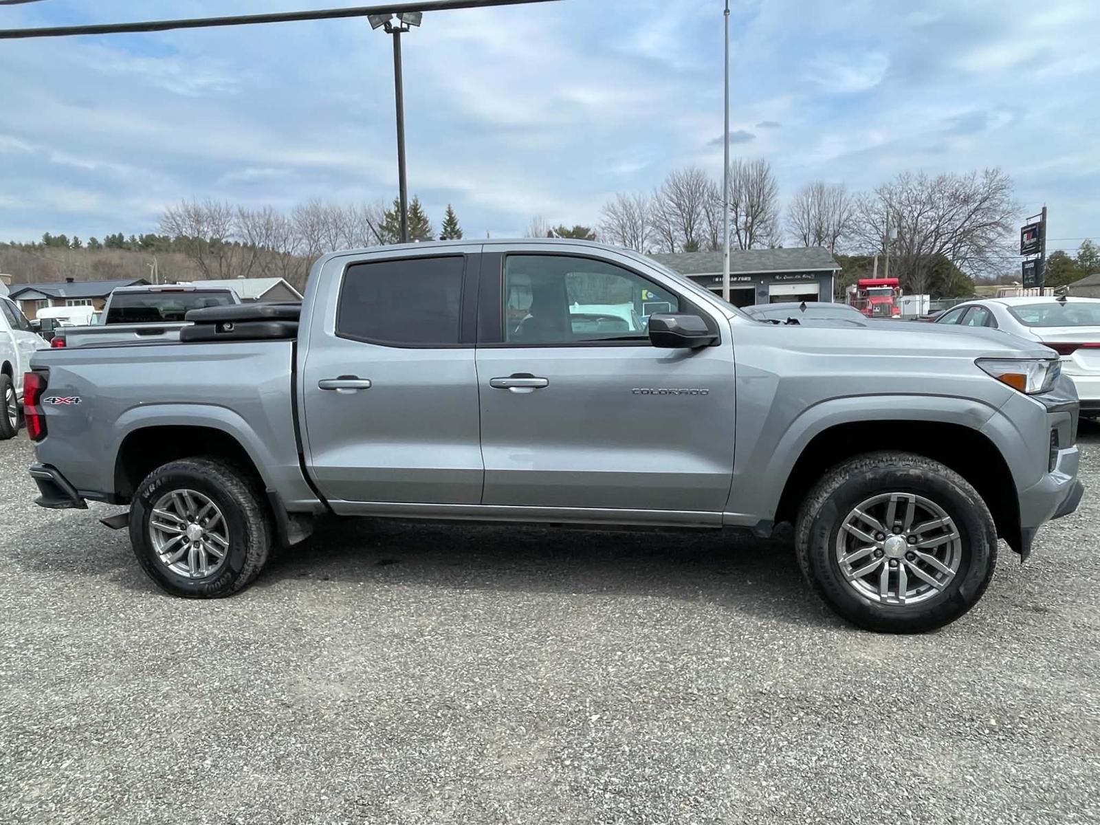 Chevrolet Colorado LT 2023 — photo 8