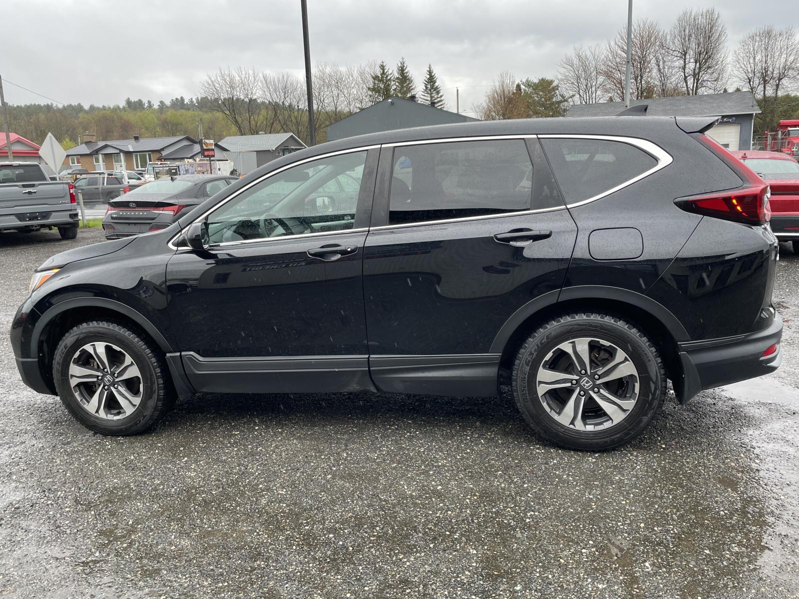 Honda CR-V LX 2021 — photo 8