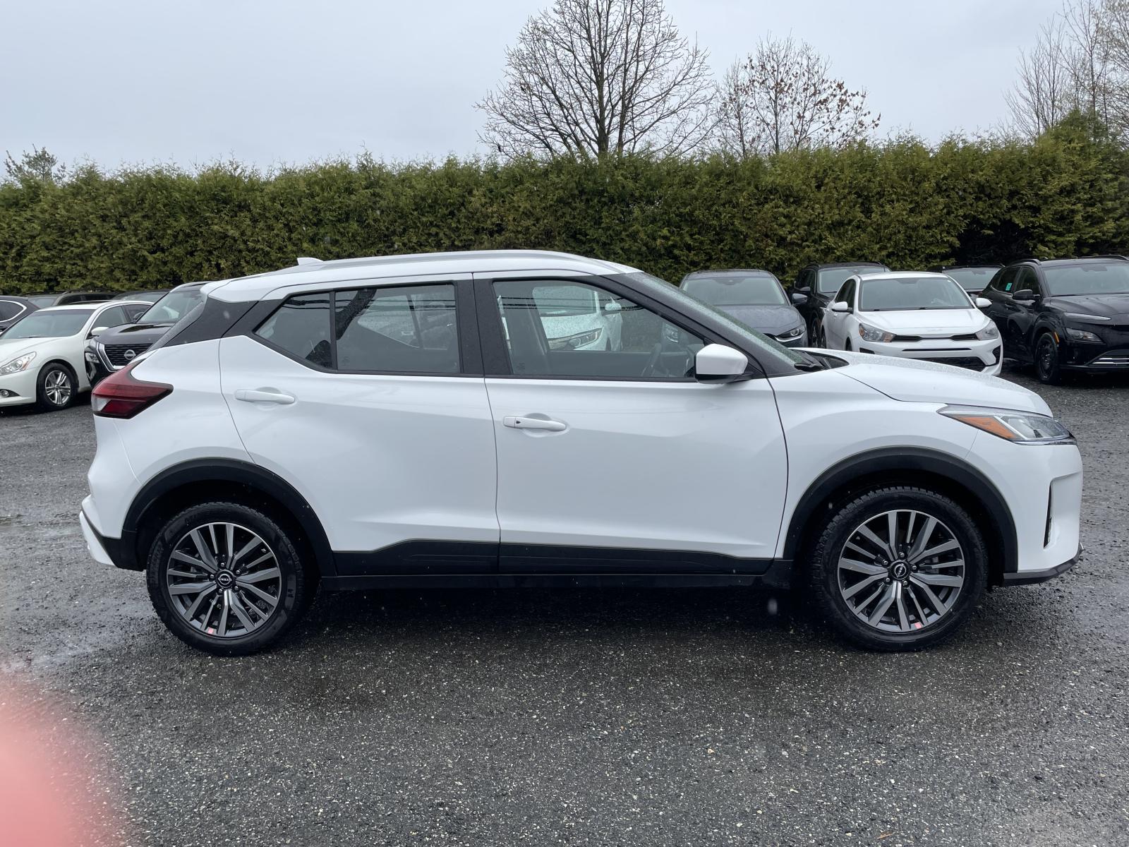Nissan Kicks Play SV 2025 — photo 8