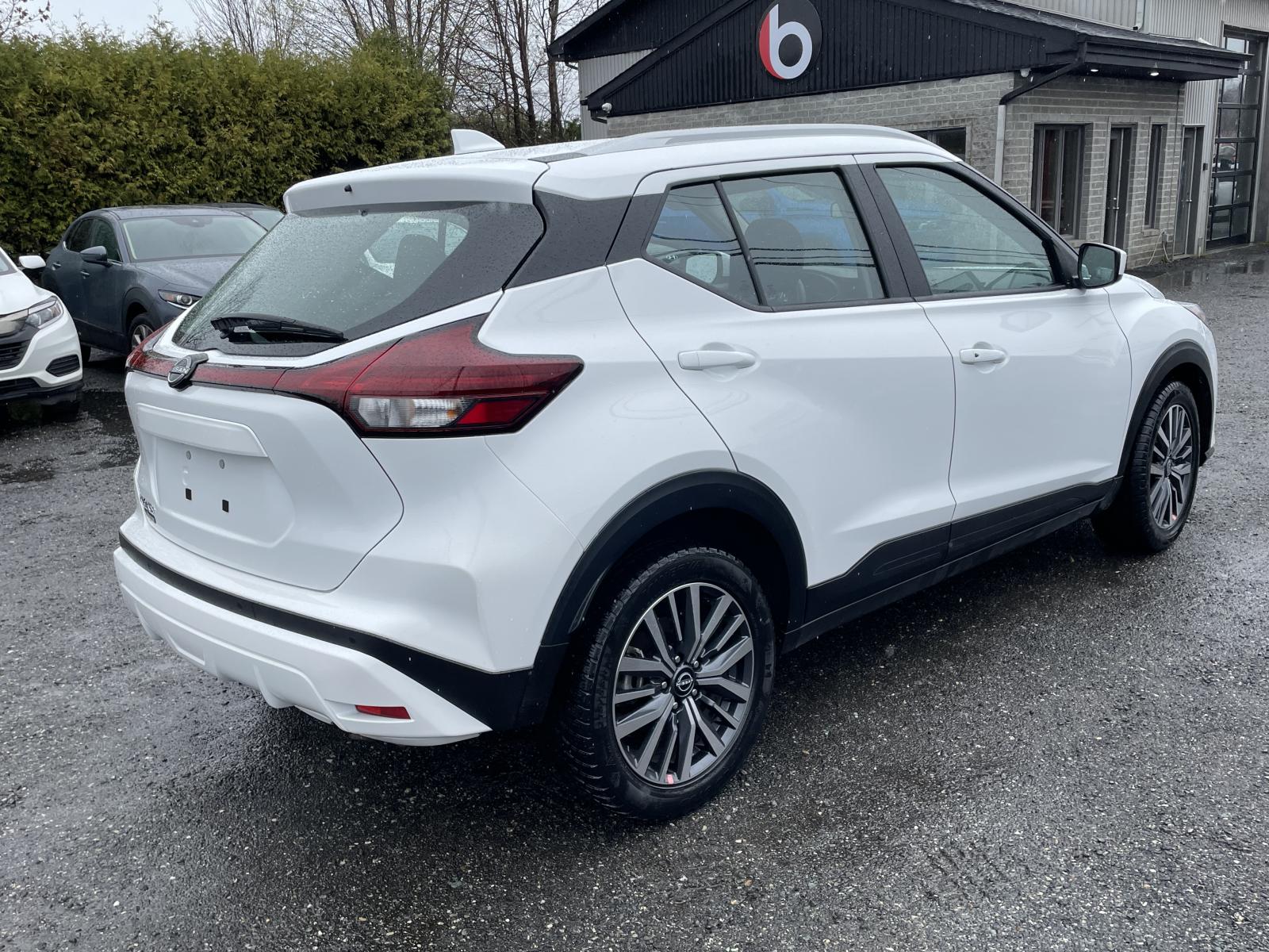 Nissan Kicks Play SV 2025 — photo 4