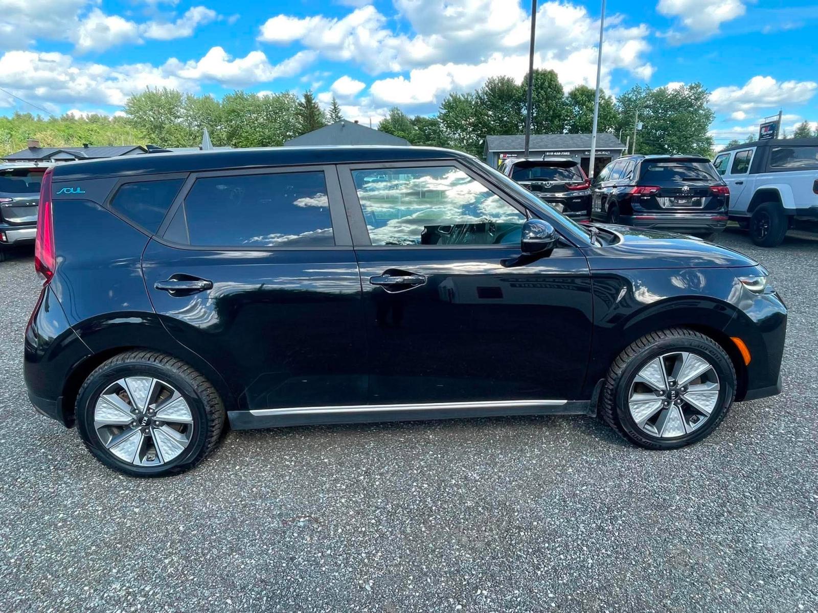 Kia Soul EV Limited 2021 — photo 8