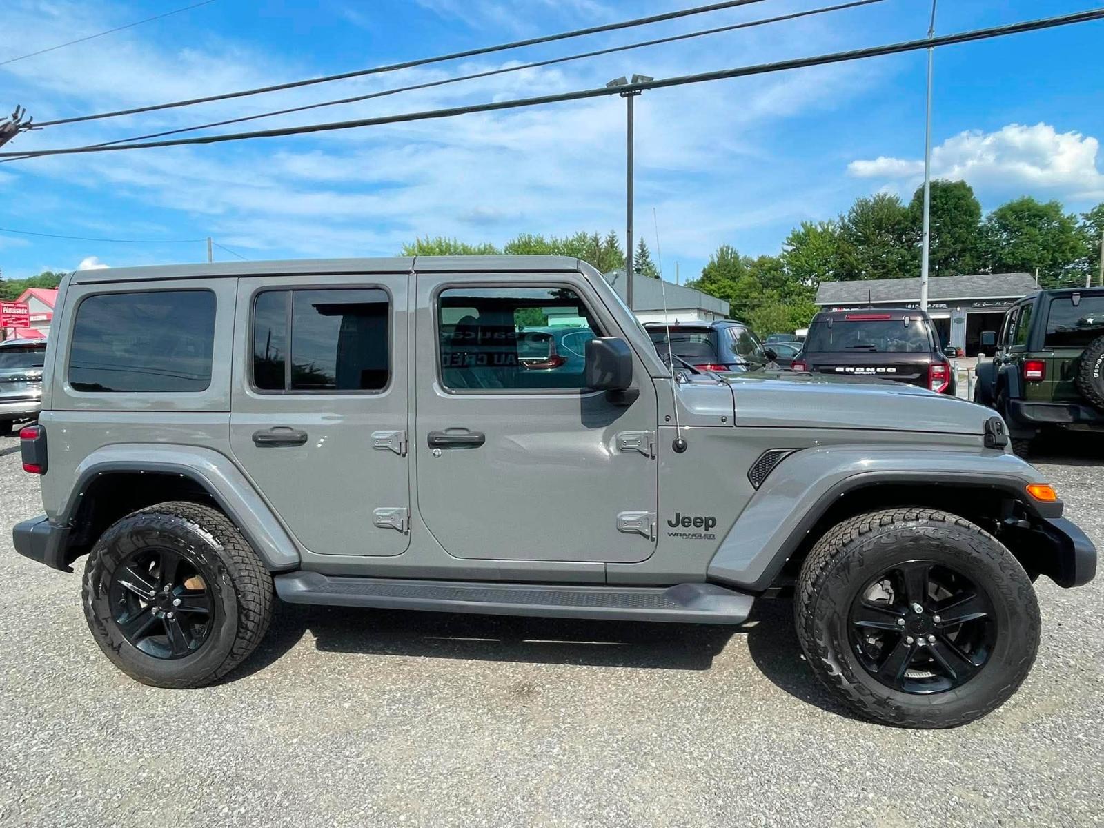 Jeep Wrangler Ultd Sahara Altitude 2022 — photo 8