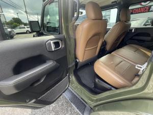 Miniature 14 Jeep Wrangler 4XE Unlimited Sahara 2022