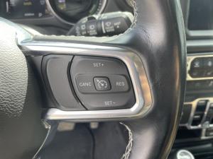 Miniature 28 Jeep Wrangler 4XE Unlimited Sahara 2022