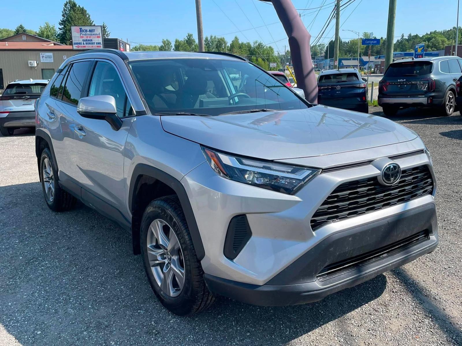 Toyota Rav4 XLE 2023 — photo 3
