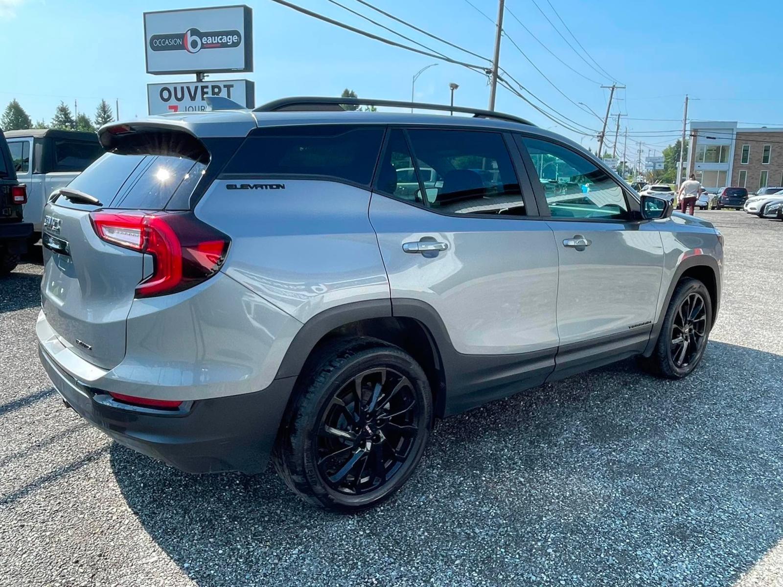 GMC Terrain SLE 2023 — photo 4