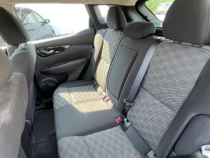 Miniature 14 Nissan Qashqai SV 2021