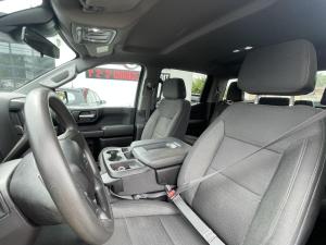 Miniature 16 Chevrolet Silverado 1500 Custom Trail Boss 2024