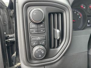 Miniature 22 Chevrolet Silverado 1500 Custom Trail Boss 2024