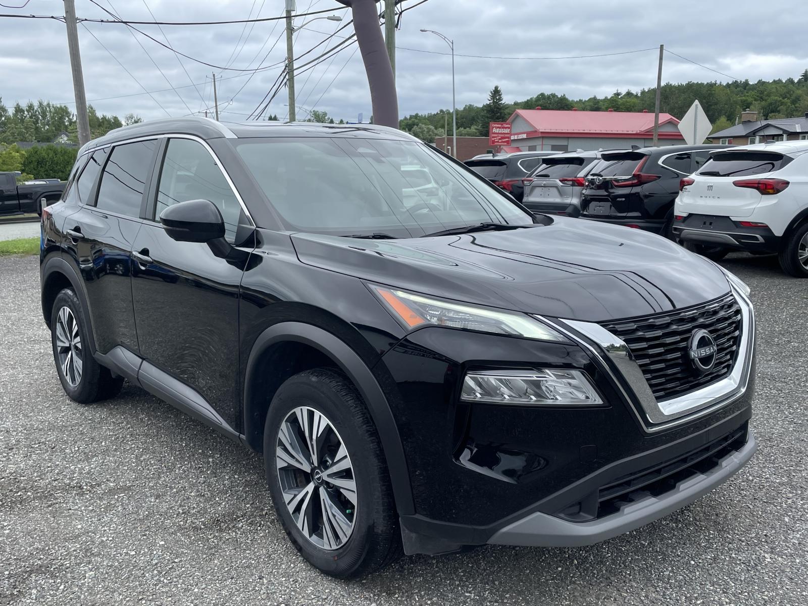 Nissan Rogue SV Moonroof 2023 — photo 3