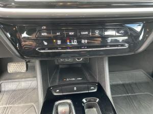 Miniature 28 Chevrolet Bolt EUV LT 2023