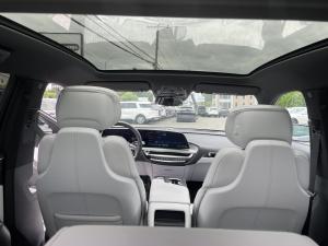Miniature 13 Cadillac Lyriq Sport 1 2024