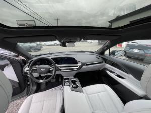 Miniature 18 Cadillac Lyriq Sport 1 2024