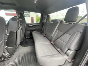 Miniature 14 Chevrolet Silverado 1500 RST 2023