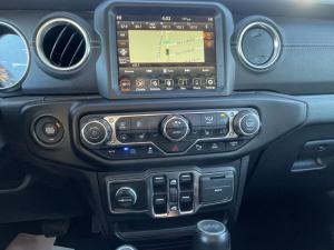 Thumbnail 24 Jeep Wrangler Unlimited Sahara 4xe 2022