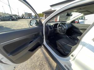 Miniature 18 Mitsubishi RVR ES 2021