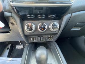 Miniature 29 Mitsubishi RVR ES 2021