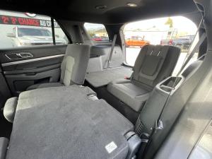 Miniature 14 Ford Explorer XLT 2019