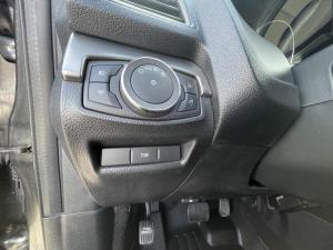 Miniature 23 Ford Explorer XLT 2019