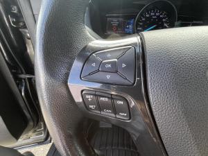 Miniature 27 Ford Explorer XLT 2019