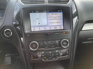 Miniature 29 Ford Explorer XLT 2019