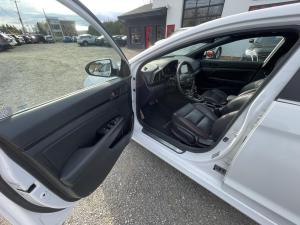 Miniature 18 Hyundai Elantra Sport 2019