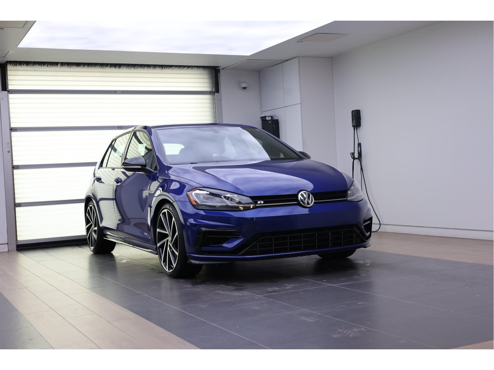 2018 Volkswagen Golf R 4-Door AWD