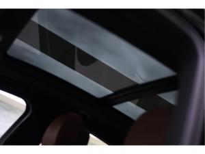 Miniature 28 Porsche Macan GTS 2024