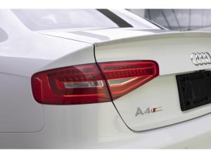 Miniature 12 Audi A4 Progressiv Plus 2016