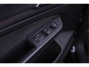 Miniature 18 Volkswagen GTI Base 2023