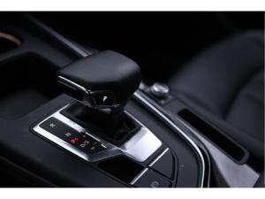Thumbnail 19 Audi A4 Komfort 45 2023