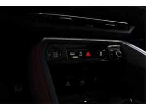 Miniature 28 Audi SQ5 Progressiv 2025