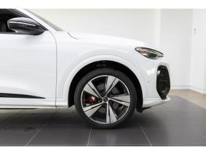 Miniature 8 Audi SQ5 Progressiv 2025