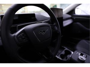 Miniature 18 Ford Mustang MACH-E Premium 2024