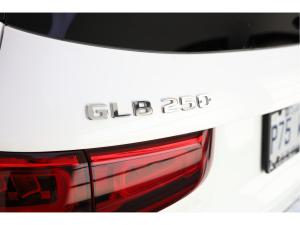 Miniature 10 Mercedes-Benz GLB 250  2022
