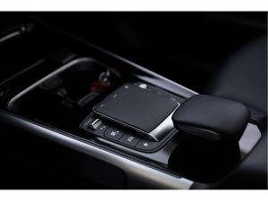 Miniature 20 Mercedes-Benz GLB 250  2022