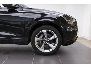 Thumbnail 8 Audi Q8 Progressiv 55 2023