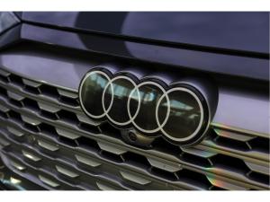 Miniature 5 Audi Q8 e-tron Base 2024