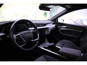 Miniature 18 Audi Q8 e-tron Base 2024