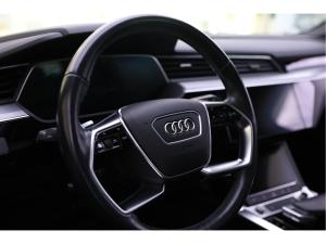 Miniature 19 Audi Q8 e-tron Base 2024