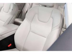 Thumbnail 14 Volvo XC60 T8 Plus Dark Theme   Camera 360   Harman/Kardon 2023