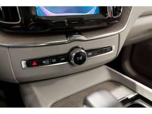 Thumbnail 20 Volvo XC60 T8 Plus Dark Theme   Camera 360   Harman/Kardon 2023