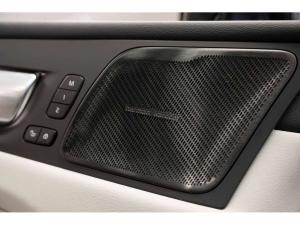 Thumbnail 22 Volvo XC60 T8 Plus Dark Theme   Camera 360   Harman/Kardon 2023