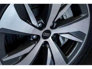 Thumbnail 12 Audi Q8 e-tron Black Competition Package   Hitch 2024