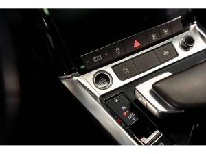 Thumbnail 25 Audi Q8 e-tron Black Competition Package   Hitch 2024