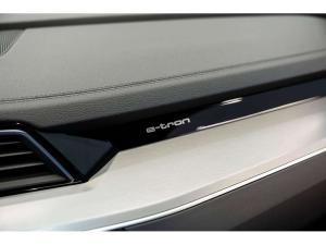 Thumbnail 27 Audi Q8 e-tron Black Competition Package   Hitch 2024